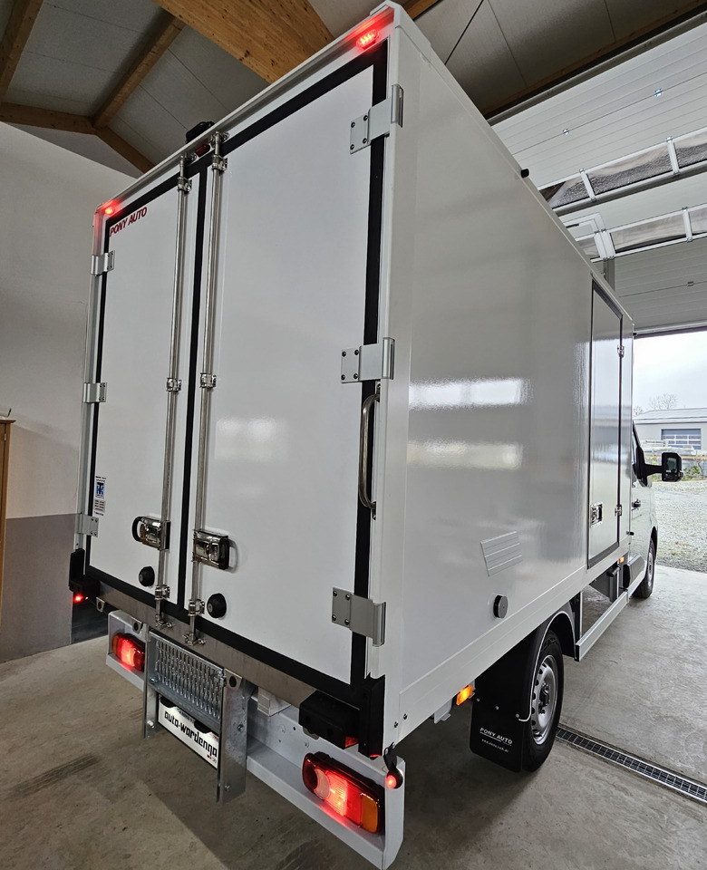 Renault Master Kühlkoffer O°/+20°C 230V Standkühlung - Furgoneta frigorifica: foto 4 Renault Master Kühlkoffer O°/+20°C 230V Standkühlung - Furgoneta frigorifica: foto 4