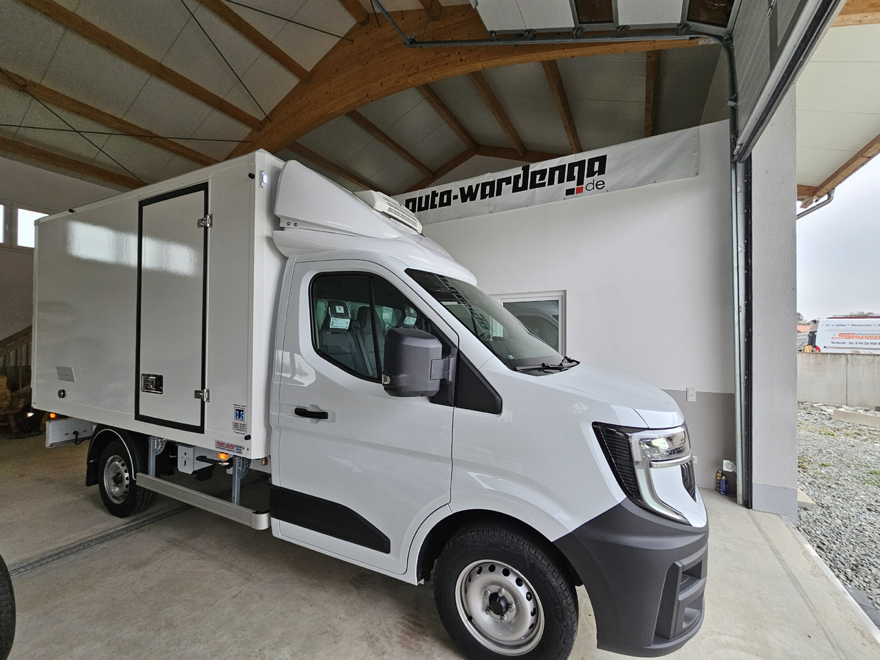 Renault Master Kühlkoffer O°/+20°C 230V Standkühlung - Furgoneta frigorifica: foto 1 Renault Master Kühlkoffer O°/+20°C 230V Standkühlung - Furgoneta frigorifica: foto 1