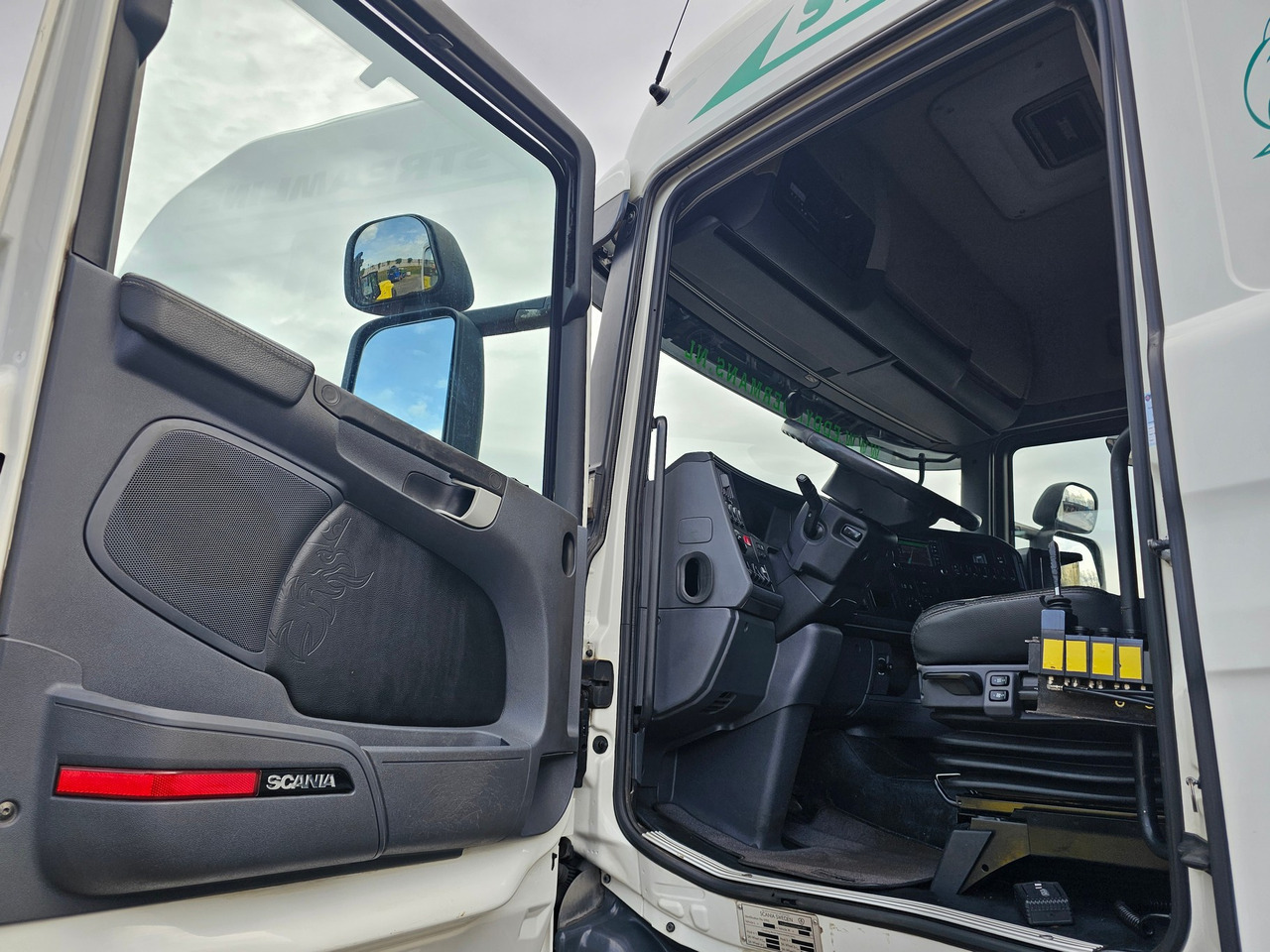 Camión multibasculante Scania R490 Highline 6x2: foto 15 Camión multibasculante Scania R490 Highline 6x2: foto 15