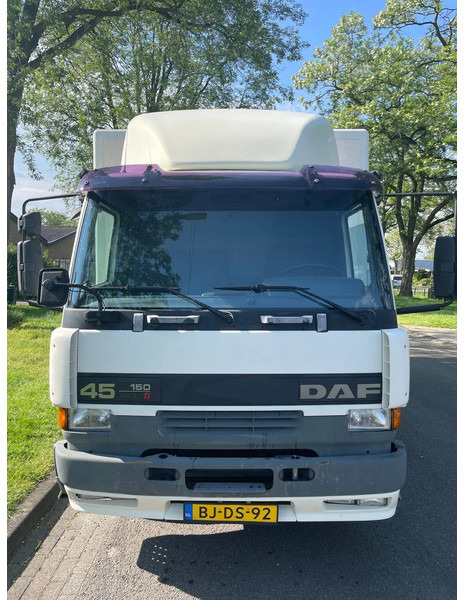 DAF AE45CE 6 Cilinder ATI 150 PK - Camión caja cerrada: foto 2 DAF AE45CE 6 Cilinder ATI 150 PK - Camión caja cerrada: foto 2