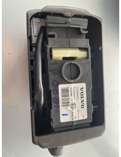 Volvo FH4 - Palanca de cambio: foto 2 Volvo FH4 - Palanca de cambio: foto 2