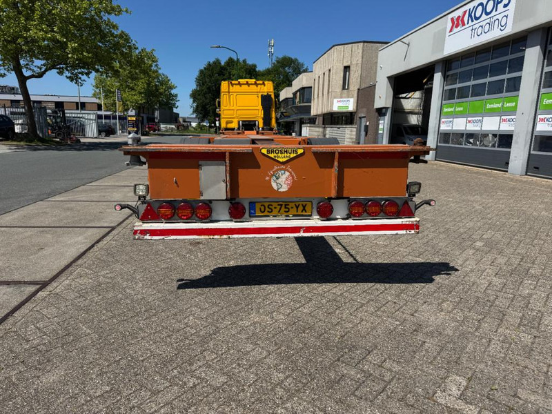 Broshuis MFCC container chassis Multi functioneel 2x 20 1x 30 1x 40 1x 45 saf assen uitschuifbaar tot 14,40 - Semirremolque chasis: foto 5 Broshuis MFCC container chassis Multi functioneel 2x 20 1x 30 1x 40 1x 45 saf assen uitschuifbaar tot 14,40 - Semirremolque chasis: foto 5