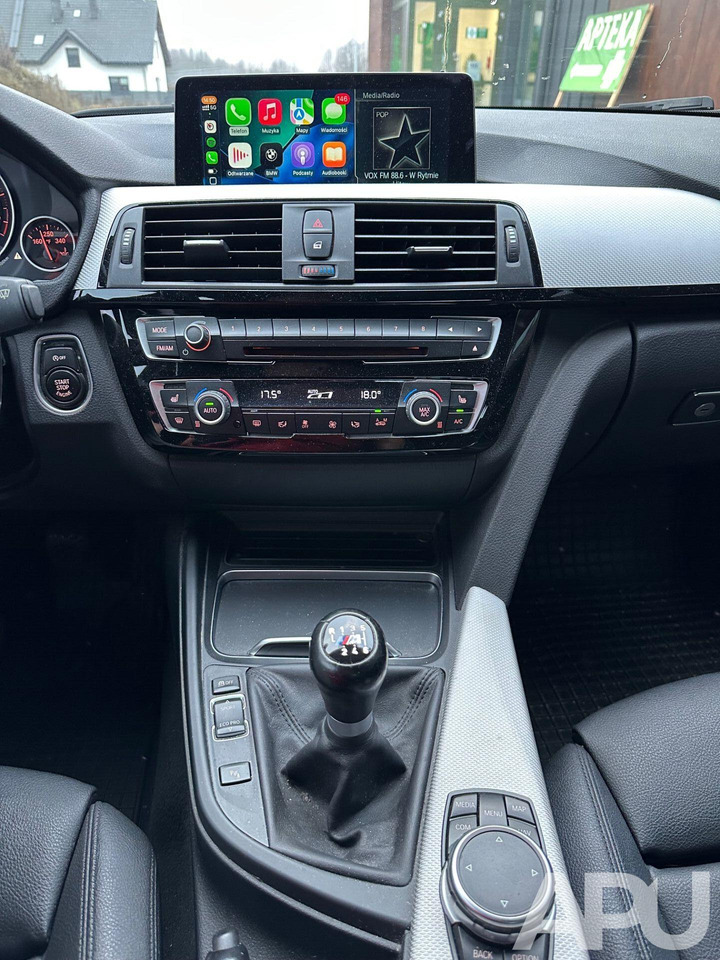 BMW 330i F30 M-PAKIET PERFORMANCE - Coche: foto 4 BMW 330i F30 M-PAKIET PERFORMANCE - Coche: foto 4