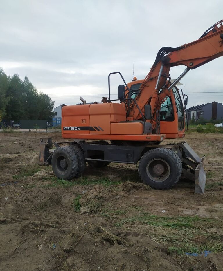 Doosan DX160 w - Excavadora de ruedas: foto 5 Doosan DX160 w - Excavadora de ruedas: foto 5