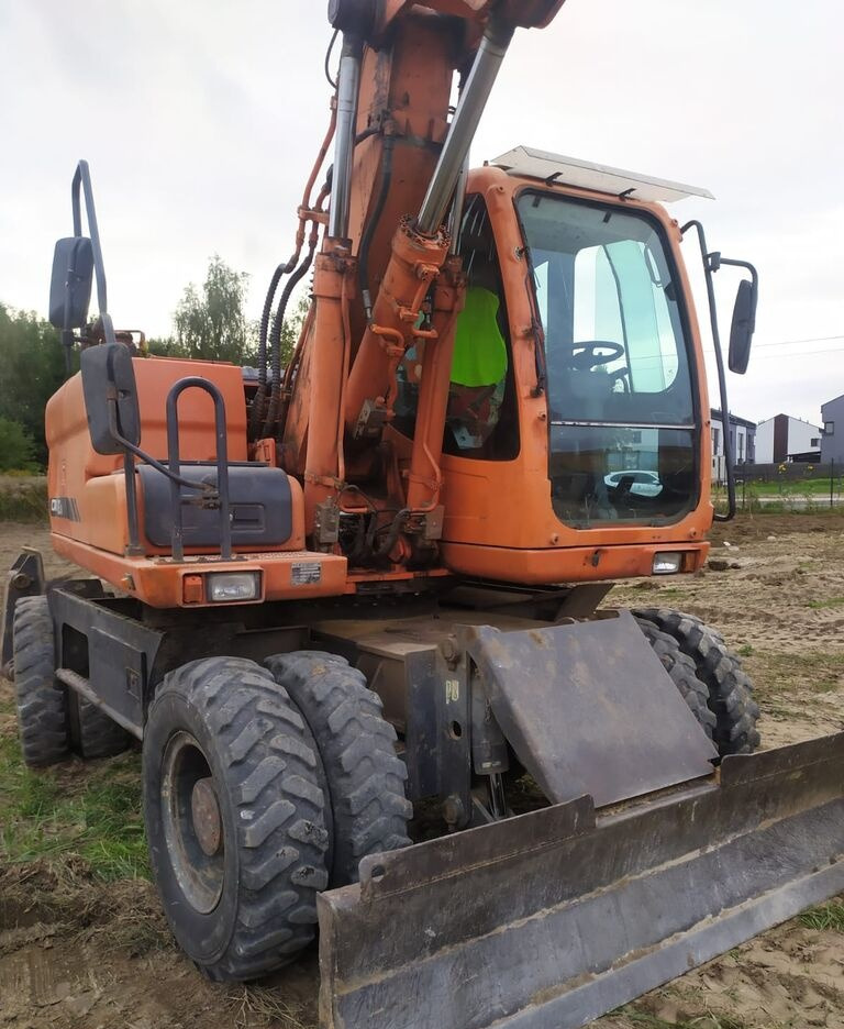 Doosan DX160 w - Excavadora de ruedas: foto 3 Doosan DX160 w - Excavadora de ruedas: foto 3
