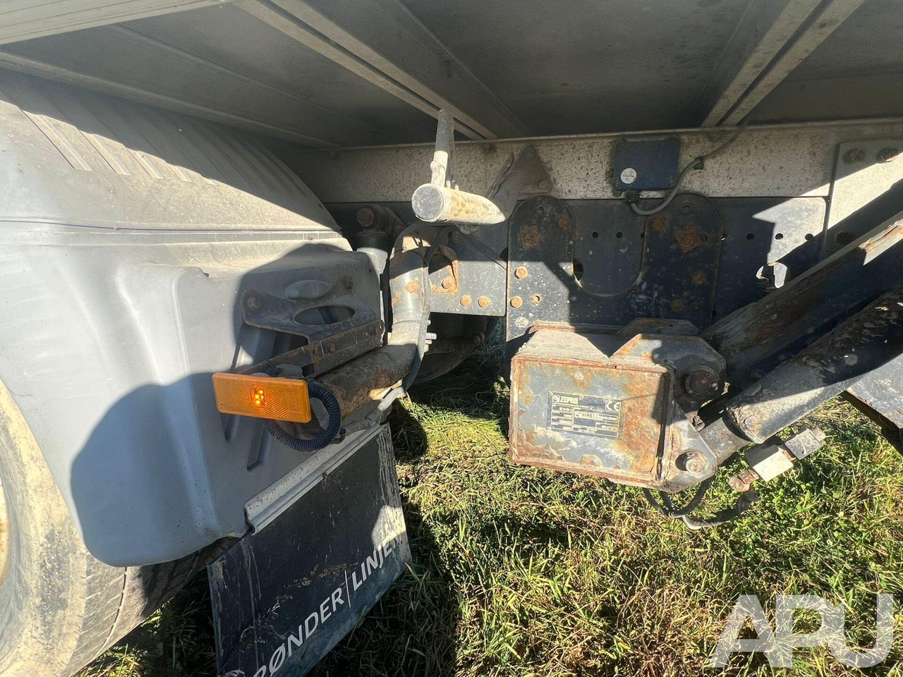 Camión caja cerrada Mercedes-Benz Atego 1324: foto 18