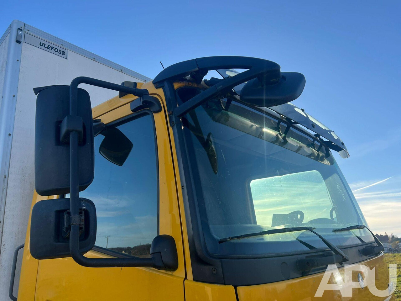 Camión caja cerrada Mercedes-Benz Atego 1324: foto 12