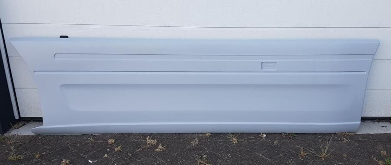 000009 SCANIA R ZIJSKIRT SET WB 3700 EURO 5 NO COLOR => 2013 JAAR - Parachoques para Camión: foto 2 000009 SCANIA R ZIJSKIRT SET WB 3700 EURO 5 NO COLOR => 2013 JAAR - Parachoques para Camión: foto 2