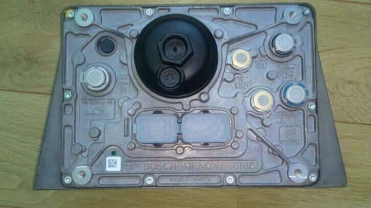DAF AD Blue unit DAF 1791540, Bosch 044401002 - Sistema de combustible para Camión: foto 1 DAF AD Blue unit DAF 1791540, Bosch 044401002 - Sistema de combustible para Camión: foto 1