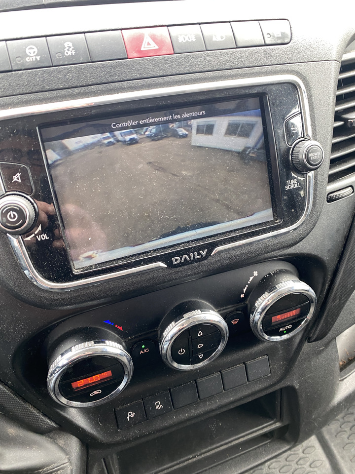 Furgón IVECO DAILY 35S18: foto 11
