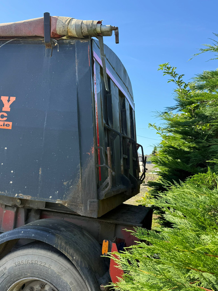 2004 Dennison Tri-axle Bulk Tipping Trailer - Semirremolque volquete: foto 4 2004 Dennison Tri-axle Bulk Tipping Trailer - Semirremolque volquete: foto 4