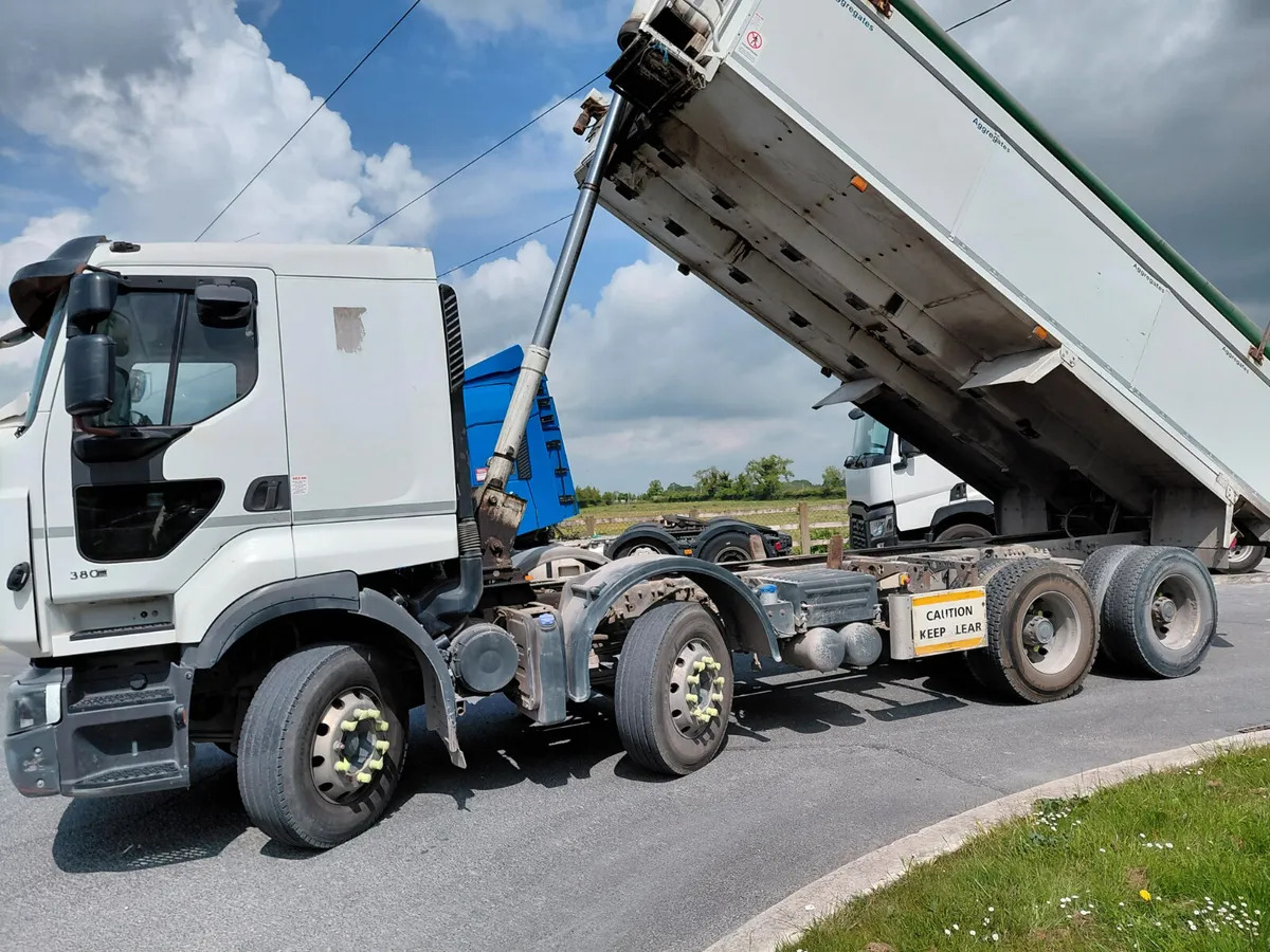 2014 Renault Premium Lander - Camión volquete: foto 3 2014 Renault Premium Lander - Camión volquete: foto 3