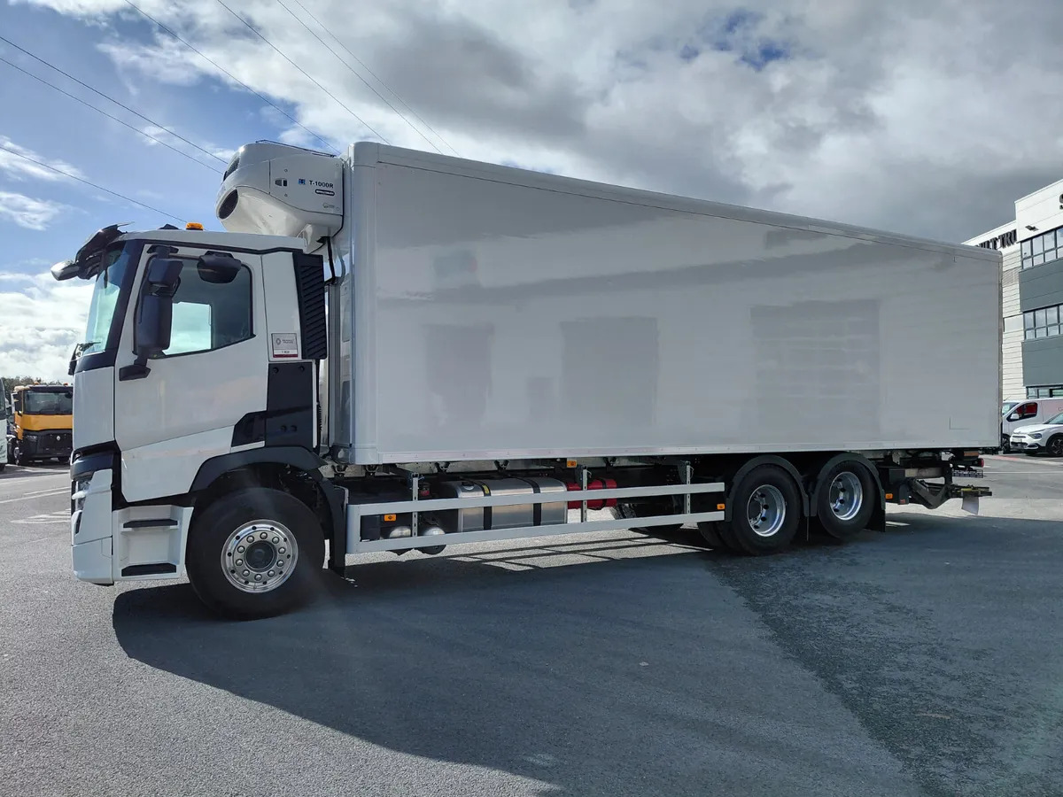 Camión frigorífico NEW Renault T380 Refrigerated Rigid: foto 15