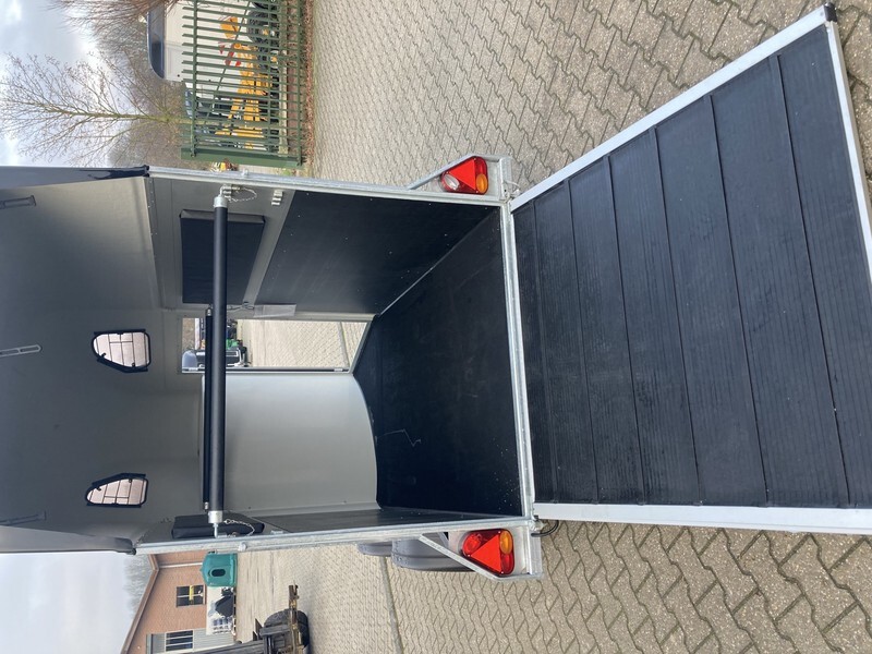 Remolque para caballos CHEVAL Liberté Gold One paardentrailer: foto 7 Remolque para caballos CHEVAL Liberté Gold One paardentrailer: foto 7