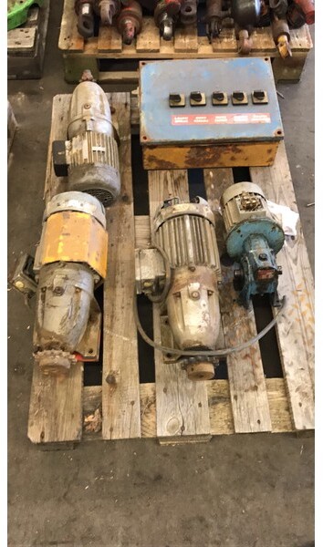 Elektromotor met vertragingskast - Motor: foto 1 Elektromotor met vertragingskast - Motor: foto 1