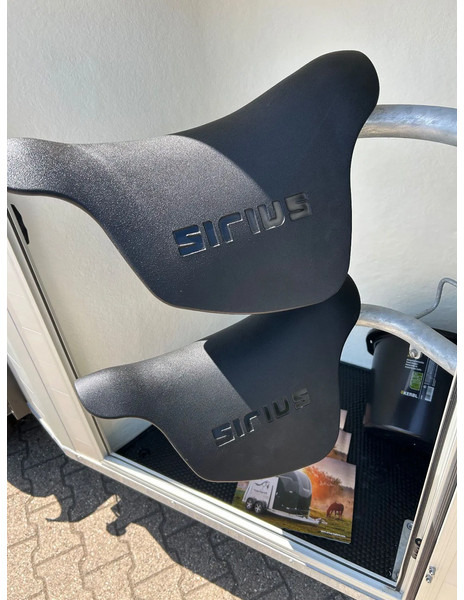 Sirius Voorraad / show modellen Sirius S45 S75 S77 S80 - Remolque para caballos: foto 3 Sirius Voorraad / show modellen Sirius S45 S75 S77 S80 - Remolque para caballos: foto 3