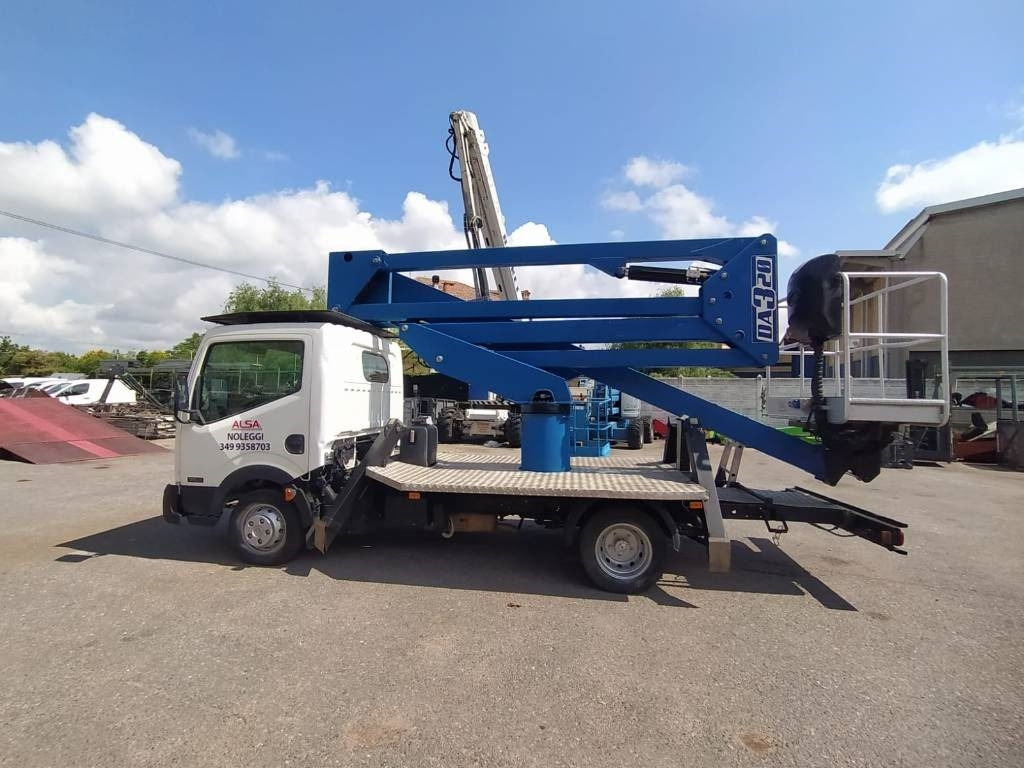 Socage DA 320 - Camión con plataforma elevadora: foto 5 Socage DA 320 - Camión con plataforma elevadora: foto 5