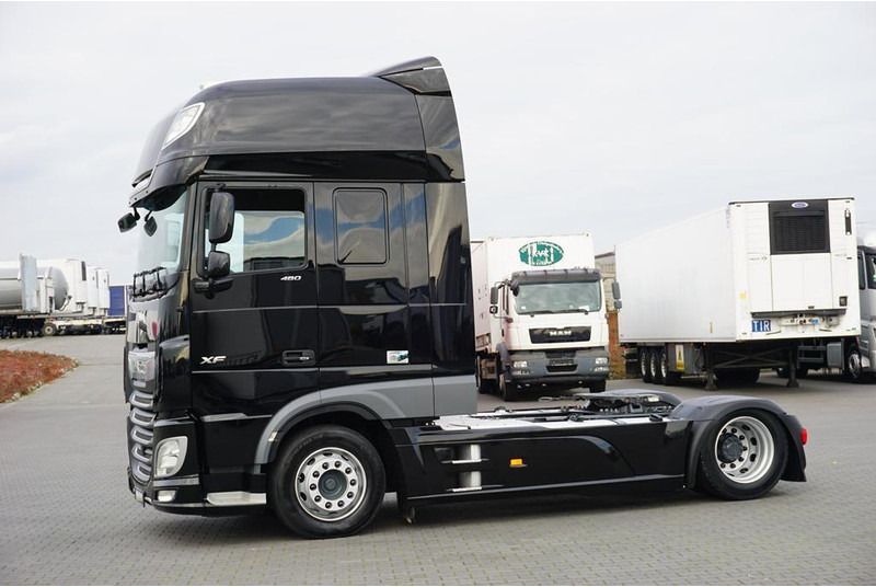 DAF 106 / 480 / EURO 6 / ACC / MEGA / I – COOL / LOW DECK / SUPER SP - Cabeza tractora: foto 3 DAF 106 / 480 / EURO 6 / ACC / MEGA / I – COOL / LOW DECK / SUPER SP - Cabeza tractora: foto 3