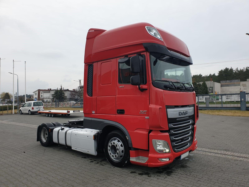 DAF XF 106 460 EURO 6 SSC LOW DECK - Cabeza tractora: foto 5 DAF XF 106 460 EURO 6 SSC LOW DECK - Cabeza tractora: foto 5