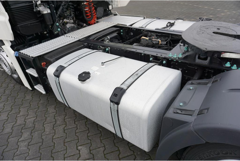 Cabeza tractora MAN TGX / 18.510 / EURO 6 / LOW DECK / MEGA / GX / ACC / RETARDER /: foto 10 Cabeza tractora MAN TGX / 18.510 / EURO 6 / LOW DECK / MEGA / GX / ACC / RETARDER /: foto 10