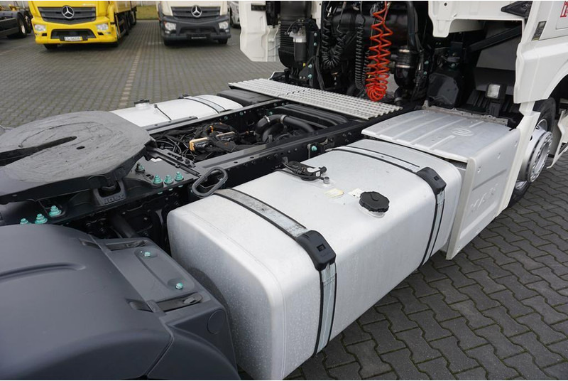 Cabeza tractora MAN TGX / 18.510 / EURO 6 / LOW DECK / MEGA / GX / ACC / RETARDER /: foto 14 Cabeza tractora MAN TGX / 18.510 / EURO 6 / LOW DECK / MEGA / GX / ACC / RETARDER /: foto 14