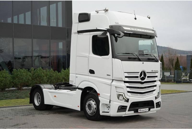 Mercedes-Benz ACTROS 1851 / RETARDER / GIGA SPACE / EURO 6 / SPROWADZONY - Cabeza tractora: foto 2 Mercedes-Benz ACTROS 1851 / RETARDER / GIGA SPACE / EURO 6 / SPROWADZONY - Cabeza tractora: foto 2
