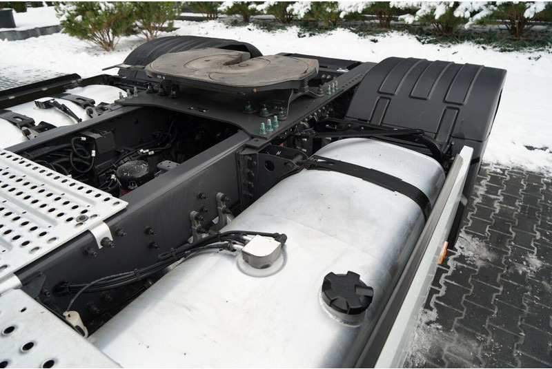 Cabeza tractora Renault T 520 / SKÓRY / ALUFELGI: foto 12 Cabeza tractora Renault T 520 / SKÓRY / ALUFELGI: foto 12