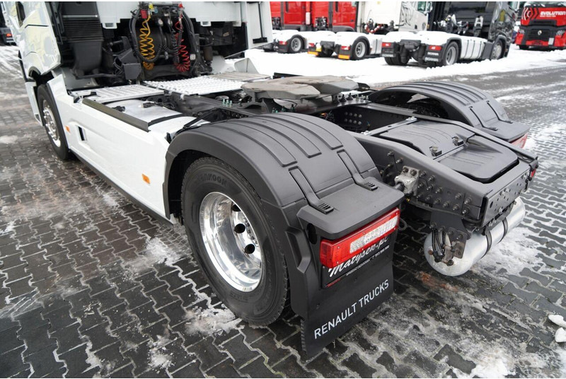 Cabeza tractora Renault T 520 / SKÓRY / ALUFELGI: foto 14 Cabeza tractora Renault T 520 / SKÓRY / ALUFELGI: foto 14