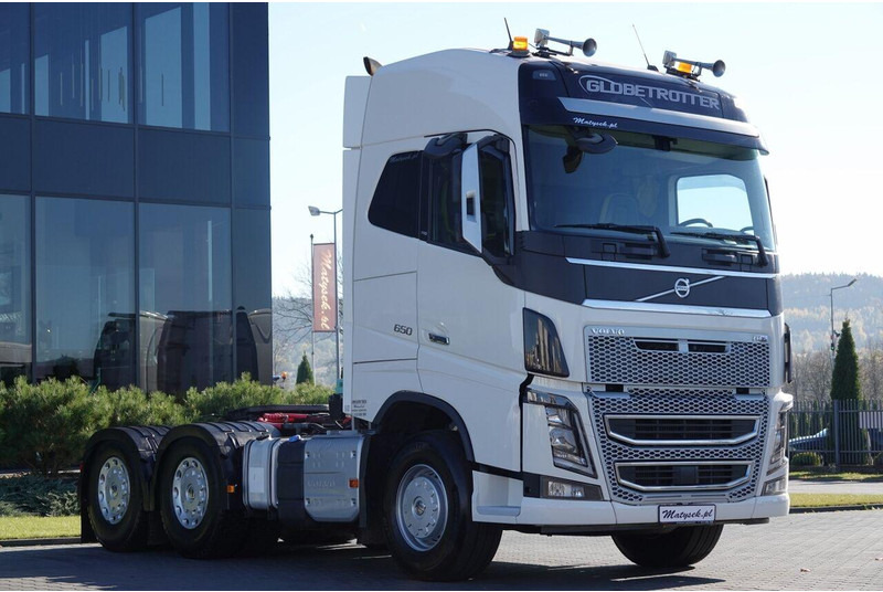 Volvo FH16 / 650 / 6x4 / HYDRAULIKA / I -PARK COOL / 3 OSIOWY CIĄGNIK - Cabeza tractora: foto 1 Volvo FH16 / 650 / 6x4 / HYDRAULIKA / I -PARK COOL / 3 OSIOWY CIĄGNIK - Cabeza tractora: foto 1