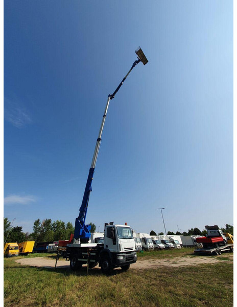 Camión, Camión grúa Iveco Eurocargo ML 180 E 24 - Bizocchi KJF 320 lifting basket 32 m: foto 7