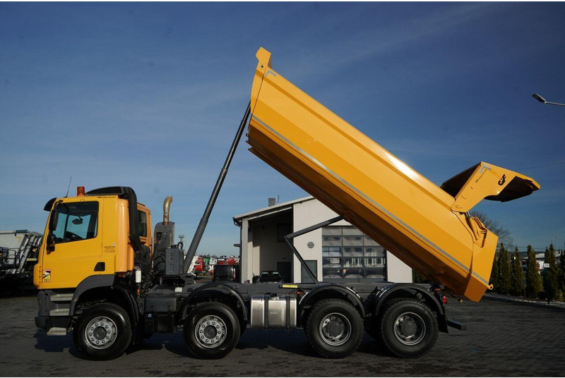 DAF CF 85.410 / 8x4 / WYWROTKA TYLNOZSYPOWA / HYDROKLAPA / OPONY 1 - Camión volquete: foto 5 DAF CF 85.410 / 8x4 / WYWROTKA TYLNOZSYPOWA / HYDROKLAPA / OPONY 1 - Camión volquete: foto 5