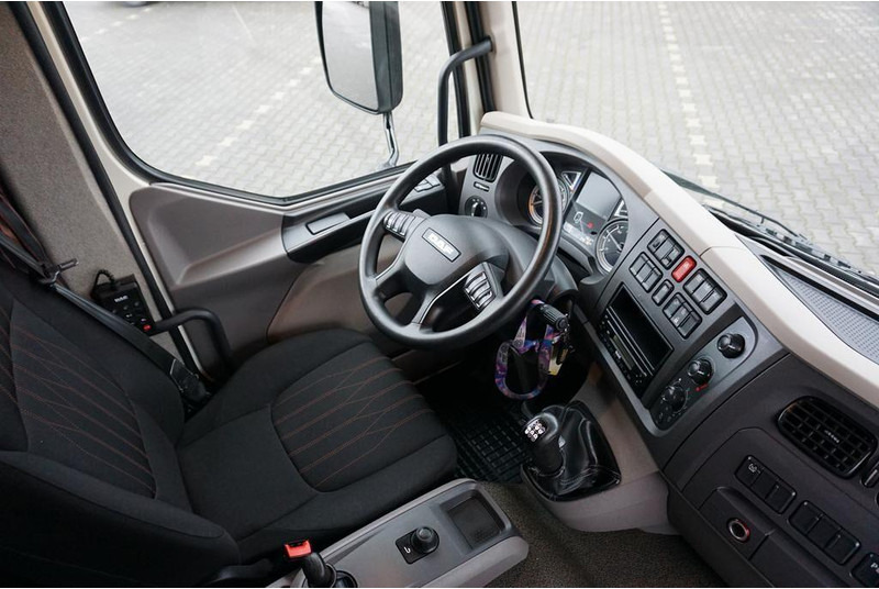 Camión lona DAF LF / 260 / ACC / E 6 / FIRANKA / 21 PALETY / DŁ. 8,5 M / ŁAD. 87: foto 13 Camión lona DAF LF / 260 / ACC / E 6 / FIRANKA / 21 PALETY / DŁ. 8,5 M / ŁAD. 87: foto 13