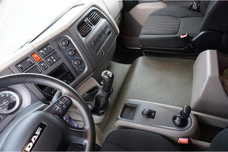 Camión lona DAF LF / 260 / ACC / E 6 / FIRANKA / 21 PALETY / DŁ. 8,5 M / ŁAD. 87: foto 9 Camión lona DAF LF / 260 / ACC / E 6 / FIRANKA / 21 PALETY / DŁ. 8,5 M / ŁAD. 87: foto 9