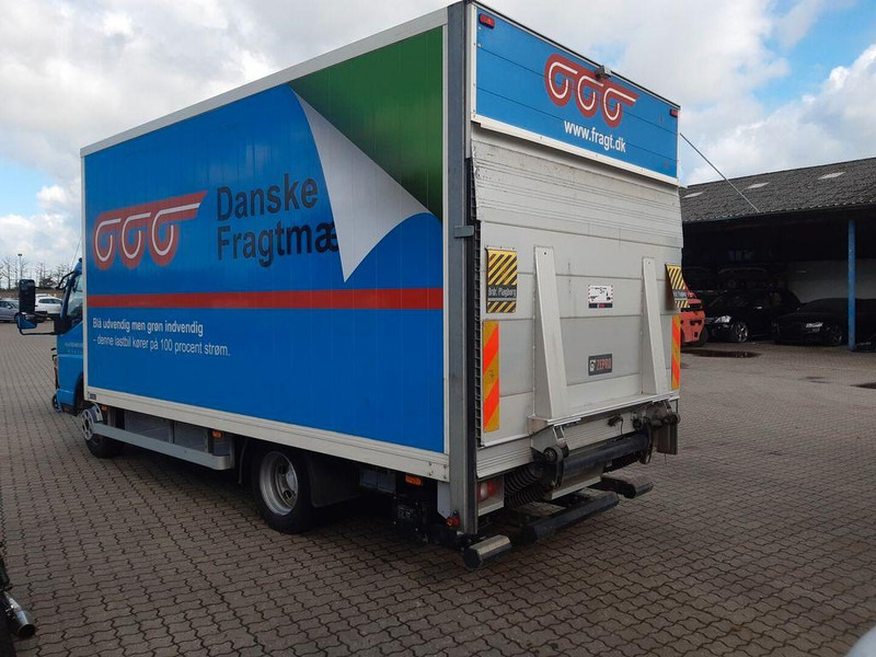 FUSO E CANTER 7C18 E 4X2 - Camión caja cerrada: foto 4 FUSO E CANTER 7C18 E 4X2 - Camión caja cerrada: foto 4