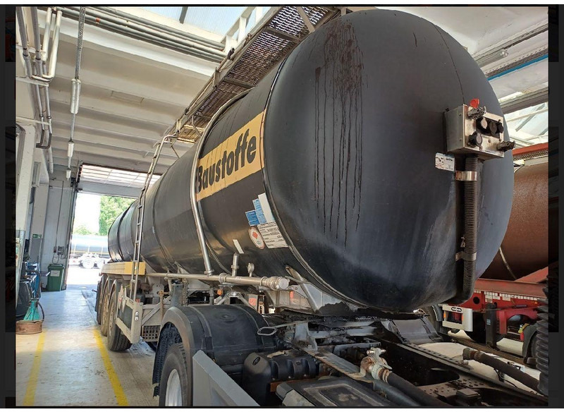 Feldbinder TSA 30.3-1 Kammers bitumen - Semirremolque cisterna: foto 2 Feldbinder TSA 30.3-1 Kammers bitumen - Semirremolque cisterna: foto 2