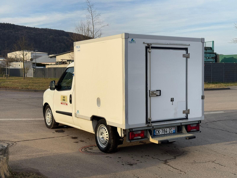 Fiat Doblò Ohne Originale Brief - Furgoneta frigorifica: foto 5 Fiat Doblò Ohne Originale Brief - Furgoneta frigorifica: foto 5