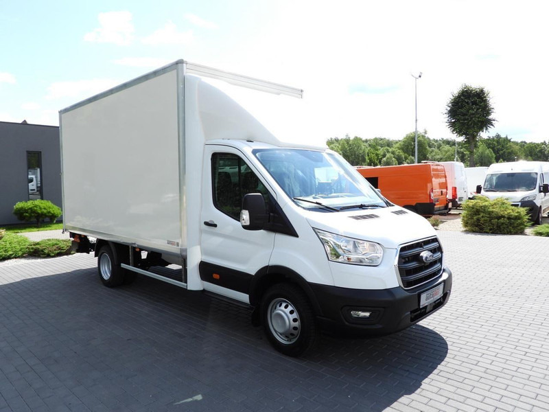 Ford TRANSIT KONTENER WINDA 8 PALET TEMPOMAT LEDY BLIŹNIACZE KOŁA KLI - Camión caja cerrada: foto 4 Ford TRANSIT KONTENER WINDA 8 PALET TEMPOMAT LEDY BLIŹNIACZE KOŁA KLI - Camión caja cerrada: foto 4