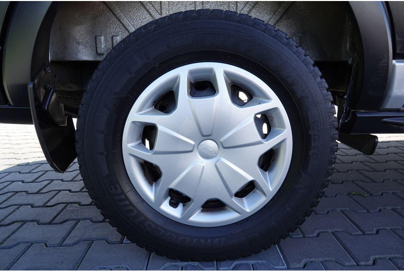 Minibús, Furgoneta de pasajeros Ford Transit: foto 15