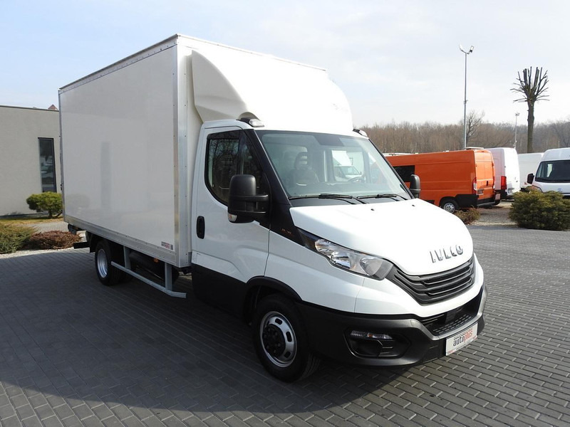 Iveco DAILY 35C16 KONTENER WINDA 8 PALET TEMPOMAT BLIŹNIACZE KOŁA KLIM - Furgoneta caja cerrada: foto 4 Iveco DAILY 35C16 KONTENER WINDA 8 PALET TEMPOMAT BLIŹNIACZE KOŁA KLIM - Furgoneta caja cerrada: foto 4