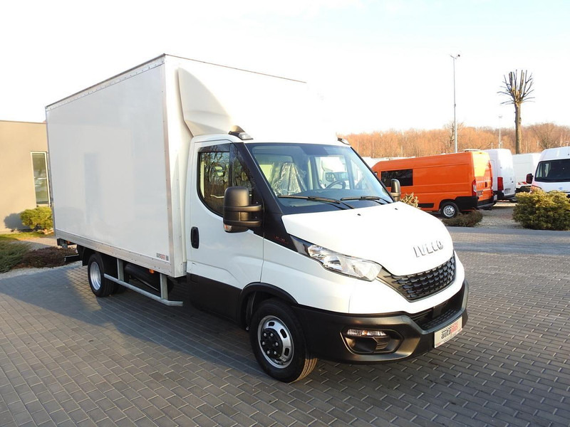 Iveco DAILY 35S16 KONTENER WINDA 8 PALET TEMPOMAT KLIMATYZACJA BLIŹNIA - Furgoneta caja cerrada: foto 4 Iveco DAILY 35S16 KONTENER WINDA 8 PALET TEMPOMAT KLIMATYZACJA BLIŹNIA - Furgoneta caja cerrada: foto 4