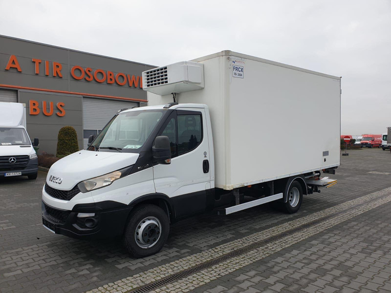 Iveco DAILY 60C15 60-150 TWO-CHAMBER REFRIGERATOR CONTAINER ISOTHERM F - Furgoneta frigorifica: foto 2 Iveco DAILY 60C15 60-150 TWO-CHAMBER REFRIGERATOR CONTAINER ISOTHERM F - Furgoneta frigorifica: foto 2