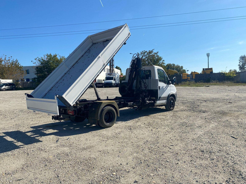 Iveco Daily 65 C 18 - 3 sided Tipper + HIAB 033T Crane - Furgoneta basculante: foto 5 Iveco Daily 65 C 18 - 3 sided Tipper + HIAB 033T Crane - Furgoneta basculante: foto 5