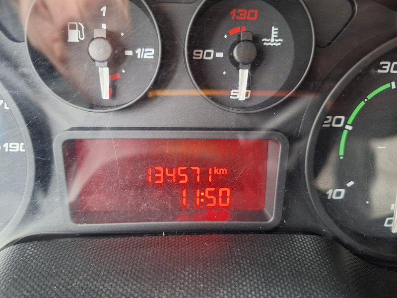 Leasing de Iveco Daily 72-150 - hydro platform + winch - car transporter Iveco Daily 72-150 - hydro platform + winch - car transporter: foto 17