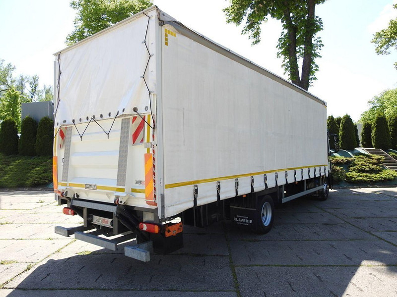 Iveco EUROCARGO 120 - 220 PLANDEKA WINDA 20 PALET AUTOMAT KLIMATYZACJA - Camión caja cerrada: foto 3 Iveco EUROCARGO 120 - 220 PLANDEKA WINDA 20 PALET AUTOMAT KLIMATYZACJA - Camión caja cerrada: foto 3