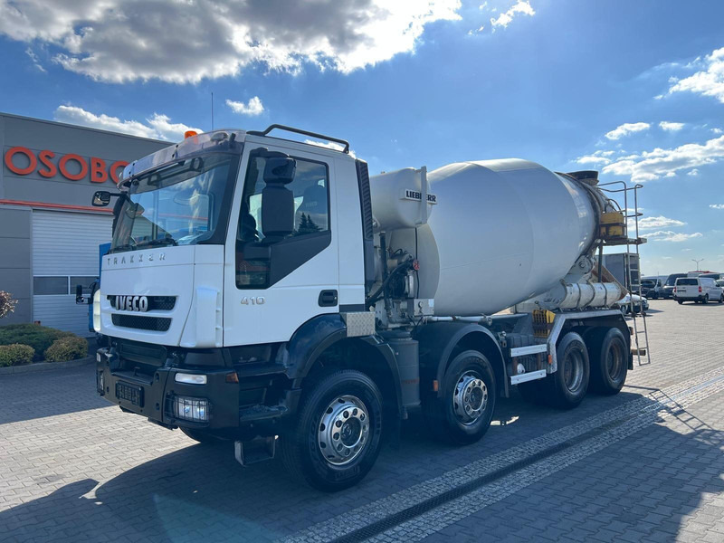 Iveco Trakker 410 CONCRETE MIXER LIEBHERR 904 9m³ - Camión hormigonera: foto 1 Iveco Trakker 410 CONCRETE MIXER LIEBHERR 904 9m³ - Camión hormigonera: foto 1