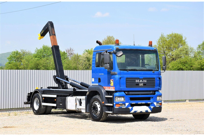 MAN TGA 18.310 - Camión multibasculante: foto 1 MAN TGA 18.310 - Camión multibasculante: foto 1
