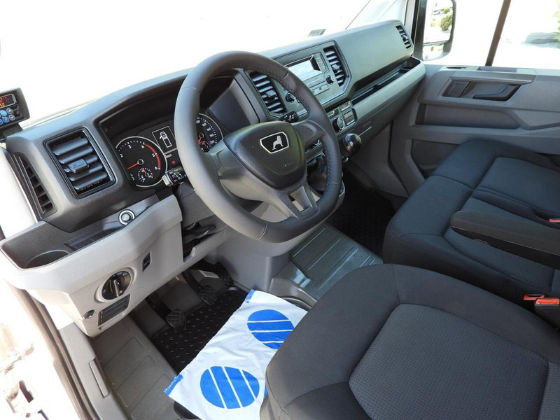 MAN TGE 3.140 CHŁODNIA KONTENER -1*C 8 PALET FUNKCJA GRZANIA TEMPOMA - Furgoneta frigorifica: foto 2 MAN TGE 3.140 CHŁODNIA KONTENER -1*C 8 PALET FUNKCJA GRZANIA TEMPOMA - Furgoneta frigorifica: foto 2