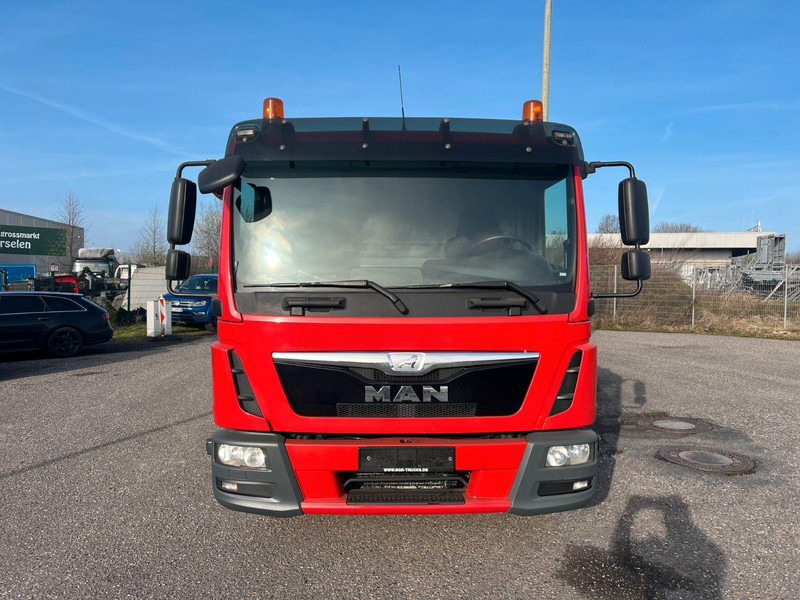 MAN TGL 10.180 Suction & pressure & rinsing truck - Limpieza de alcantarillado: foto 2 MAN TGL 10.180 Suction & pressure & rinsing truck - Limpieza de alcantarillado: foto 2