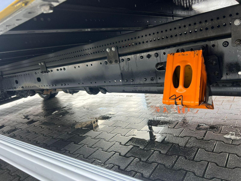 Camión caja cerrada MAN TGL 12.250 BOX+LIFT 1.HAND: foto 9 Camión caja cerrada MAN TGL 12.250 BOX+LIFT 1.HAND: foto 9