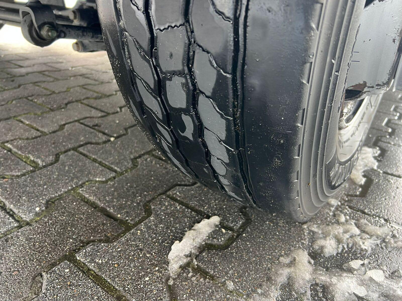 Camión caja cerrada MAN TGL 12.250 BOX+LIFT 1.HAND: foto 14 Camión caja cerrada MAN TGL 12.250 BOX+LIFT 1.HAND: foto 14